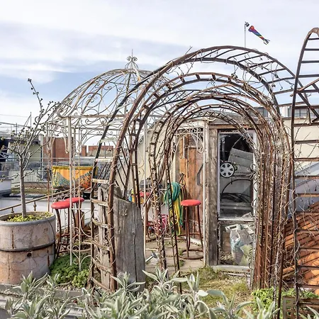 Floor Penthouse With Garden דירה ברלין