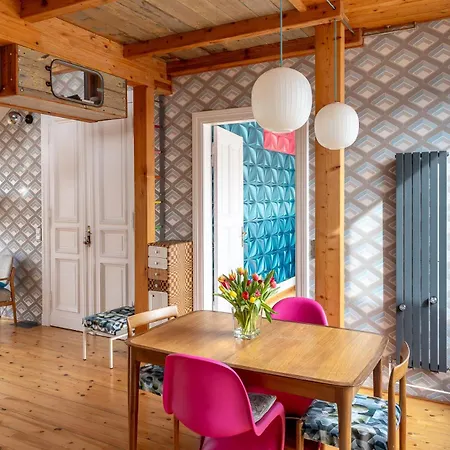 Floor Penthouse With Garden Apartment *